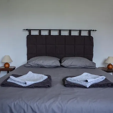 Maison Proche De La Mer, Normandie * Surville (Manche)