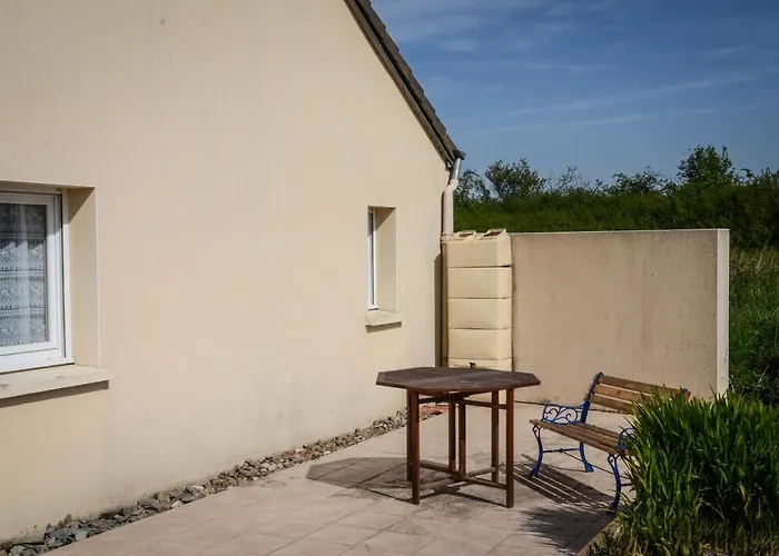 Holiday home Maison Proche De La Mer, Normandie Surville (Manche)